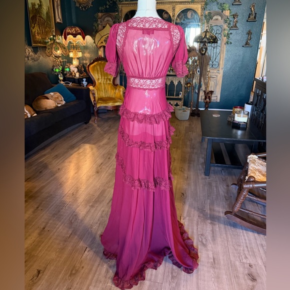 Dollskill Widow WINE PERPETUAL NIGHT MAXI DRESS- XS - Picture 7 of 9